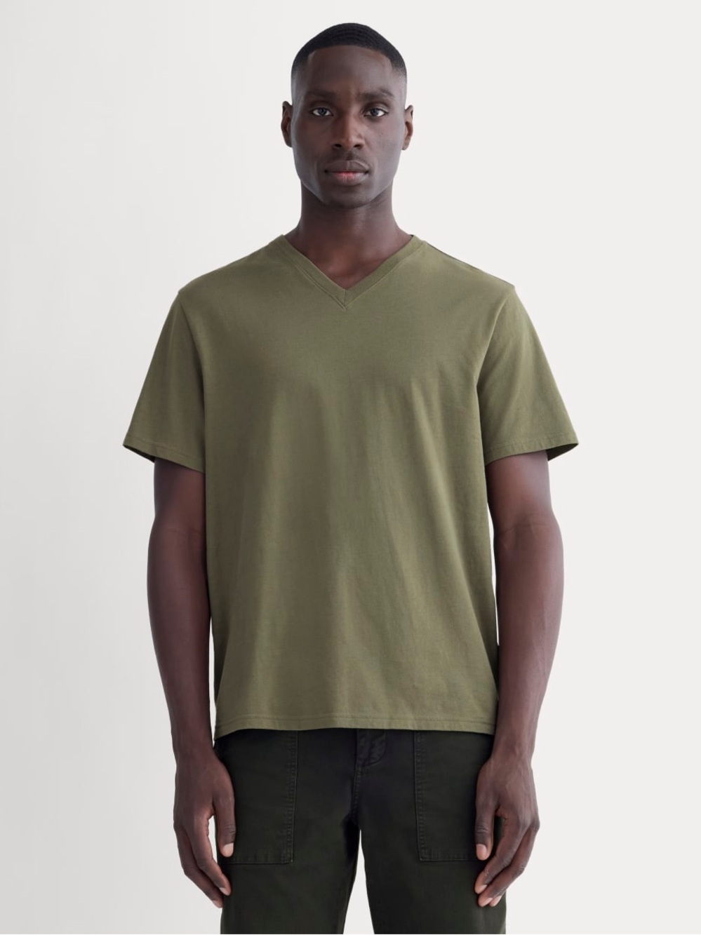 Everlane The Essential Organic V neck Tee NWOT